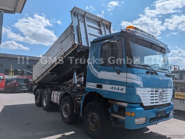 Tre-sidet tipbil MERCEDES-BENZ Actros 4143 / V6 / Blatt - Blatt / Retarder