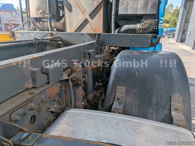 Tre-sidet tipbil MERCEDES-BENZ Actros 4143 / V6 / Blatt - Blatt / Retarder