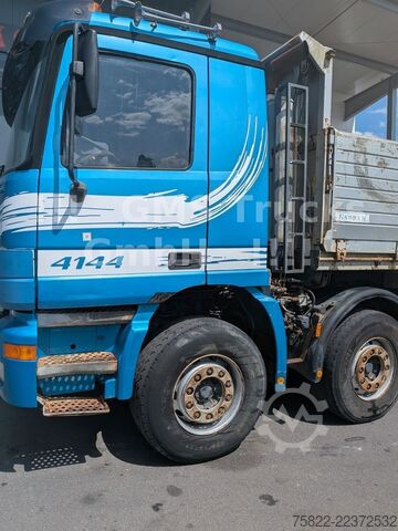 Tipvogn MERCEDES-BENZ Actros 4143 / V6 / Blatt - Blatt / Retarder