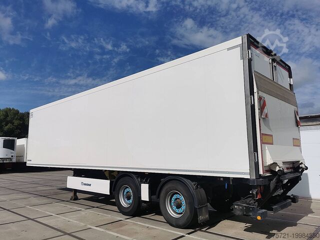 Flutningur í kæli/frysti KRONE SZ 2 AXLE FRIGO STEERAXLE TAILLIFT