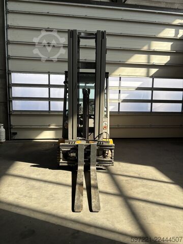  Jungheinrich EFG 425KS