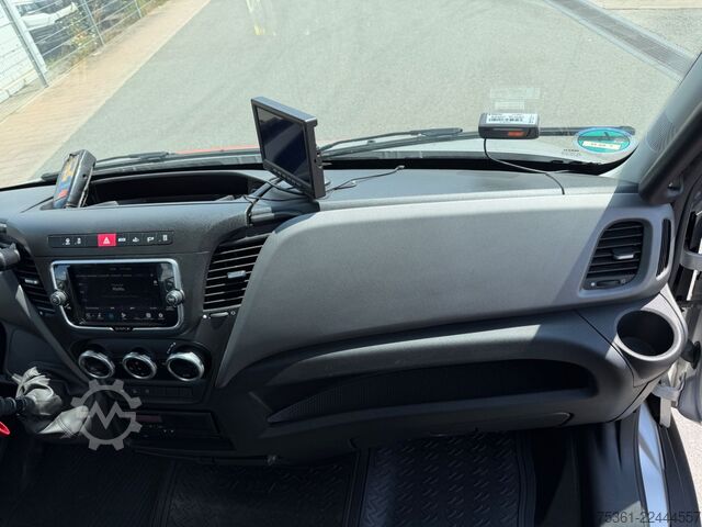 Эвакуатор IVECO Daily 70C18 Abschlepper Verschiebeplateau Winde