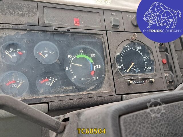 Șasiu cu cabină Volvo FLC