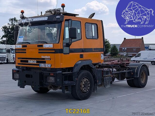 Transport af containere Iveco EuroTech
