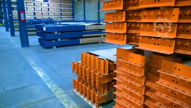 Стойка для дисков 10x13,7 m lang, 5 m hoch, 10 Schutzecken 50 Rahmen, 240 Traversen (3300) 3,25 t