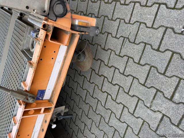 Zema profila puspiekabe Humbaur HTS30  3 Achs Satteltieflader, neuwertig