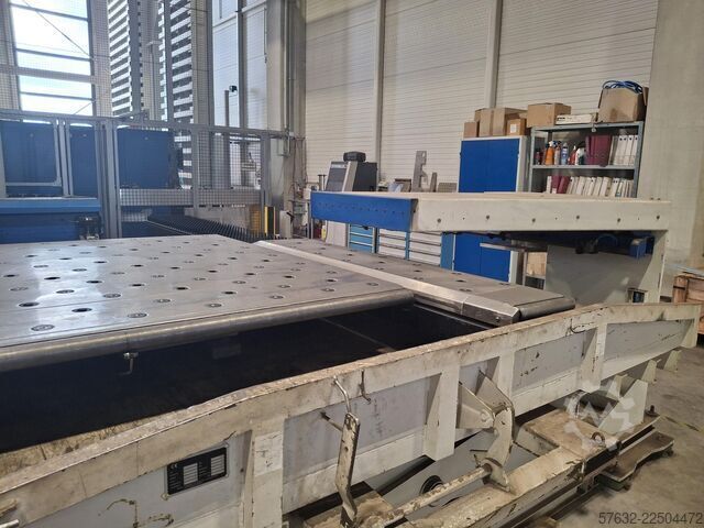 Machine de découpe laser TRUMPF TruMatic 6000