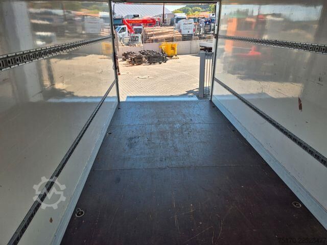 Bavul Iveco Eurocargo 75-210/P LBW 1.000kg 3 Sitze Klima