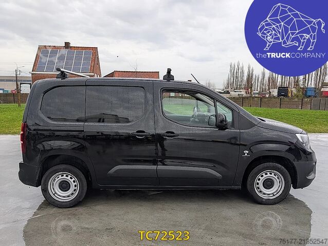 Panel van Opel Combo