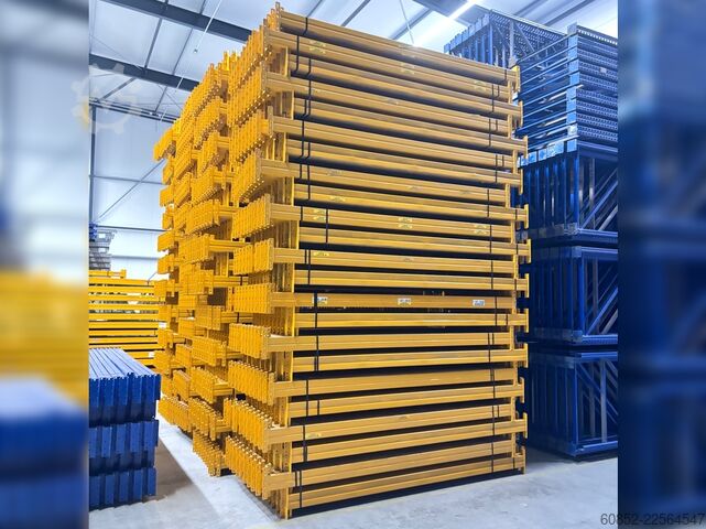 Magazzino a scaffalature alte Scaffalature per pallet ca. 30,8 lfm Jungheinrich Esmena Höhe : 400 cm , 2100 kg Fachlast