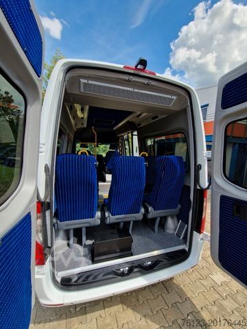 Városi autóbusz MERCEDES-BENZ 2 x Vorlauffahrzeug Bürgerbus Niederflur 9 Sitze