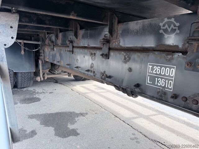 厢式货车 VOLVO FM 330 6x2*4 Side opening 8.7 m