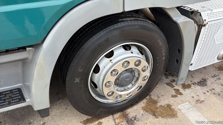 Alváz vezetőfülkével Mercedes-Benz Actros 1841 (EPS / 3 PEDALS / RETARDER / V6)