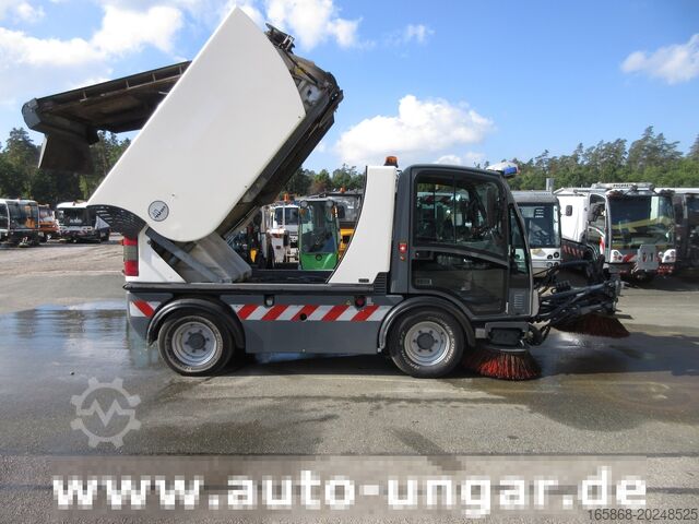 Balayeuse Boschung S3 Kehrmaschine urban sweeper Wildkraut