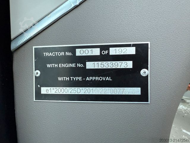 Máy kéo DEUTZ-FAHR Agrotron 7250 TTV VT52 Traktor