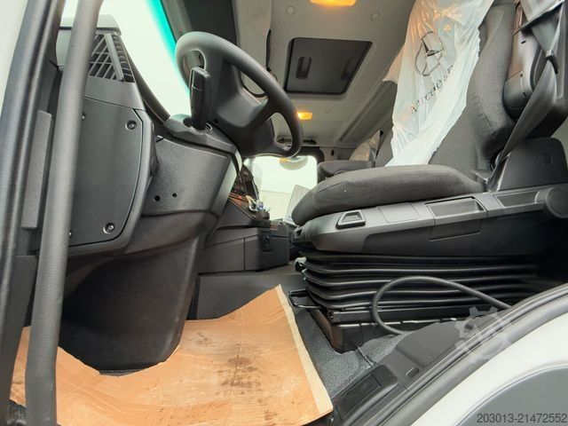 Xe bơm bê tông MERCEDES-BENZ Arocs 4146 8x4 PUMI SERMAC 4Z28