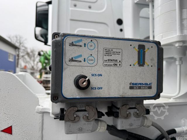 Xe bơm bê tông MERCEDES-BENZ Arocs 4146 8x4 PUMI SERMAC 4Z28