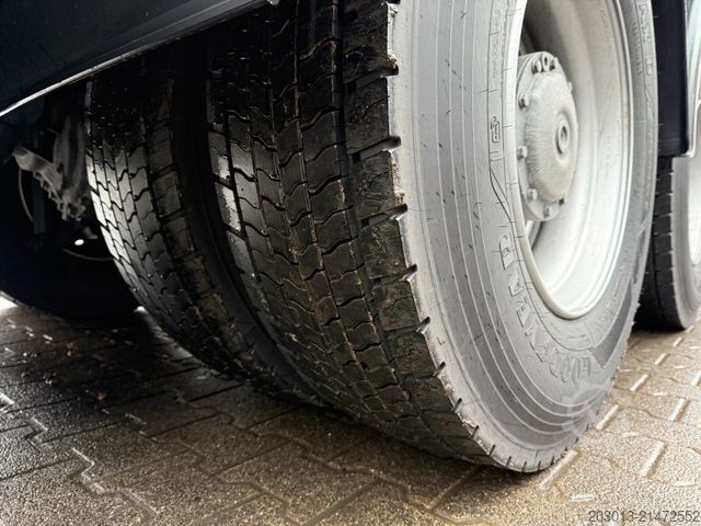 Xe bơm bê tông MERCEDES-BENZ Arocs 4146 8x4 PUMI SERMAC 4Z28