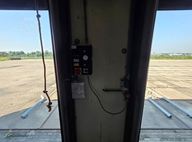 Nave desmontable con muelles de carga, 234 m² Industrial warehouse 36 x 6,5