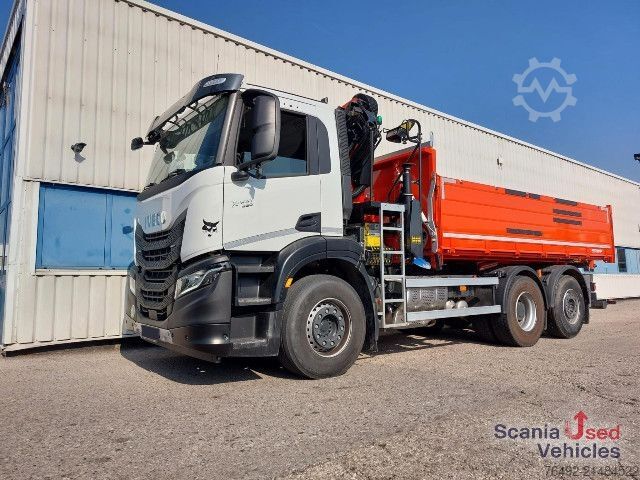 Xe ben ba chiều IVECO X-WAY 460 AD  3-S-Kipper + Frontkran PK18002 EH