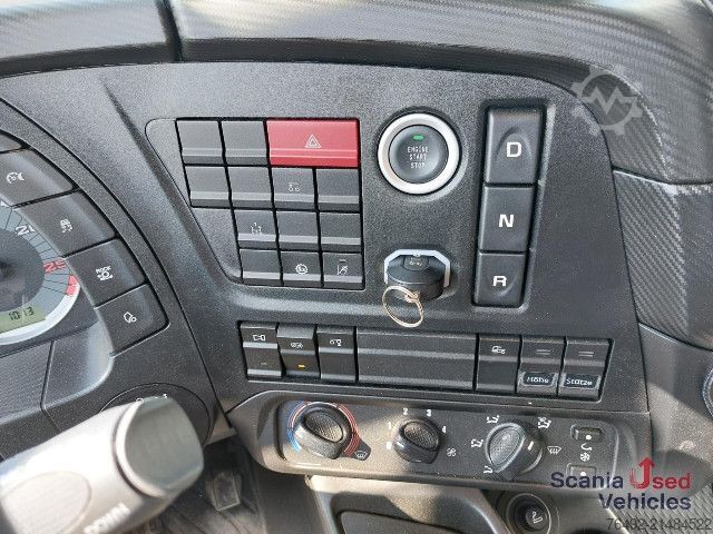 Xe ben ba chiều IVECO X-WAY 460 AD  3-S-Kipper + Frontkran PK18002 EH