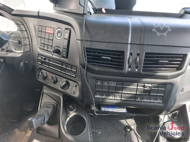 Xe ben ba chiều IVECO X-WAY 460 AD  3-S-Kipper + Frontkran PK18002 EH