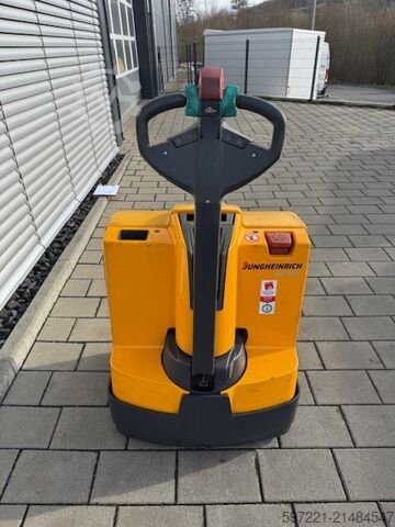 Elektrikli Paletli Transpaletler Jungheinrich EJE 220 (Gabellänge 1800 mm!!!)