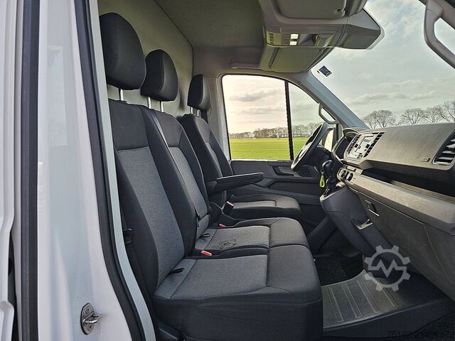 Универсал с высокой крышей VOLKSWAGEN CRAFTER 2.0 TDI 140 AUT. L2H1