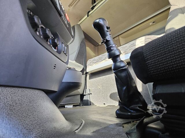 Estándar-SZM DAF XF 440 MANUAL