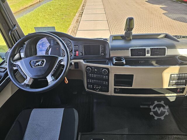 Estándar-SZM M.A.N. 18.460 TGX