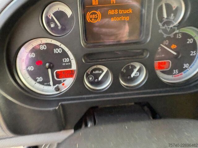 валіза DAF LF 45.160 + euro 5 + lift + 12ton
