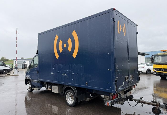 Furgoneta personalizada Renault Mascott 150.35 Kasten / Swiss-Vehicle