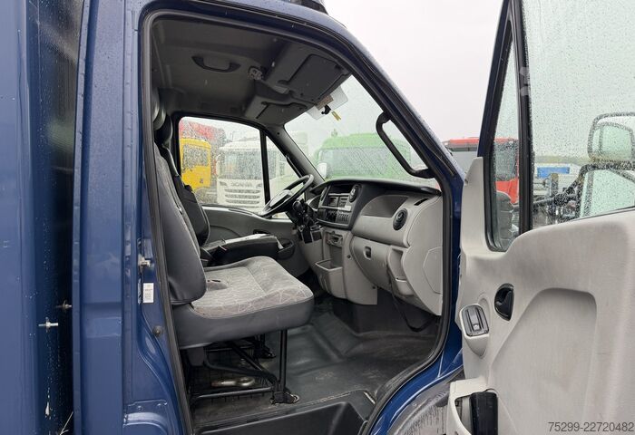 Přizpůsobená dodávka Renault Mascott 150.35 Kasten / Swiss-Vehicle