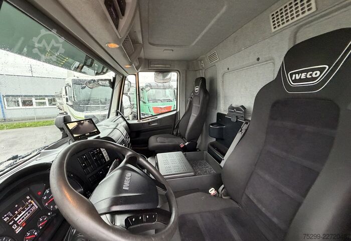 Skříňový nákladní automobil Iveco 190S40 LBW Retarder AHK / Swiss-Vehicle