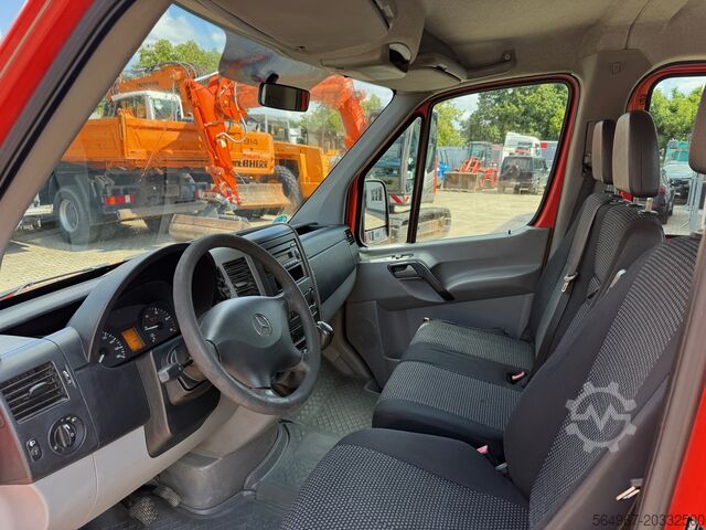 Firhjulstrækker Mercedes-Benz 311 Sprinter Pritsche DOKA AHK