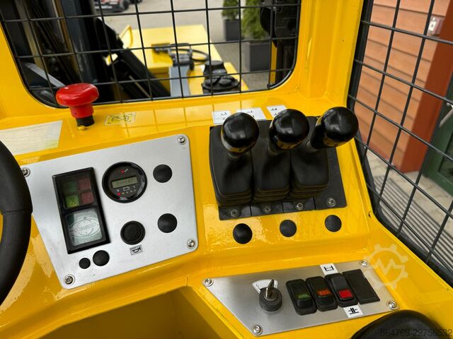 Vierwegvorkheftruck Combilift C4000STE / Electric / Battery 2023 year