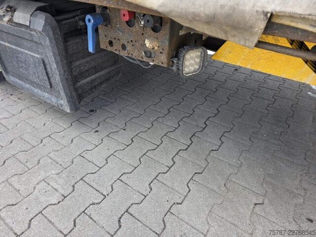 Open semitrailer with tarp KRONE Gardine Lowliner, Joloda-Schienen, Hubdach
