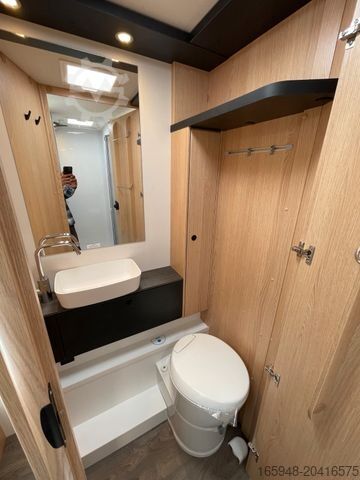 Polintegriran avtodom SUNLIGHT T 69 LC | Autom. |Hubbett |Queensbett+Face2Face