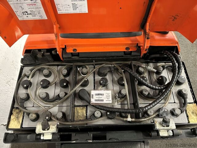 Commissionatore a basso livello Toyota OSE 250 - 2477 Stunden !!!!