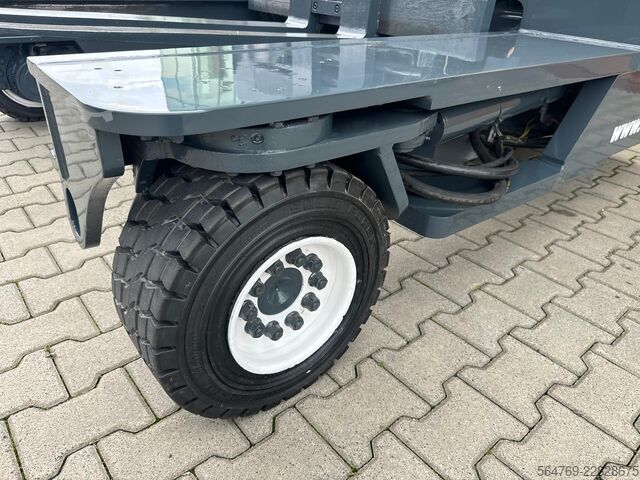 Stivuitor cu patru direcții Combilift C4000 /2008 /Diesel/ Only 6262 hours