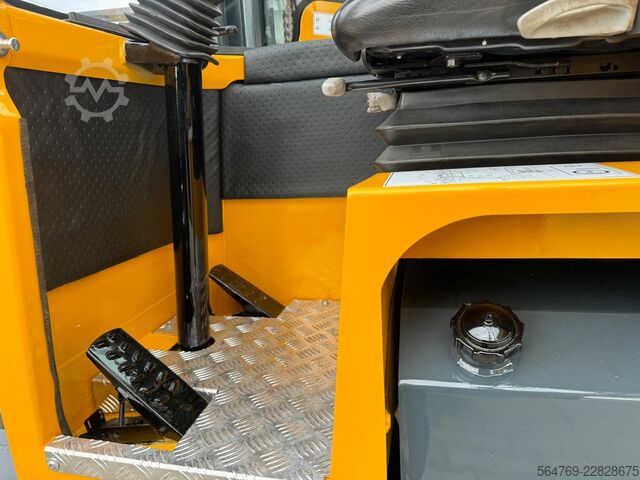Stivuitor cu patru direcții Combilift C4000 /2008 /Diesel/ Only 6262 hours