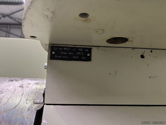 Máquina de moldagem por injecção KraussMaffei KM 650 - 8000 CM