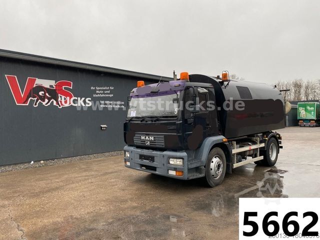 Машина за чистење патишта MAN Kehrmaschine Bucher Schörling Blatt Federung