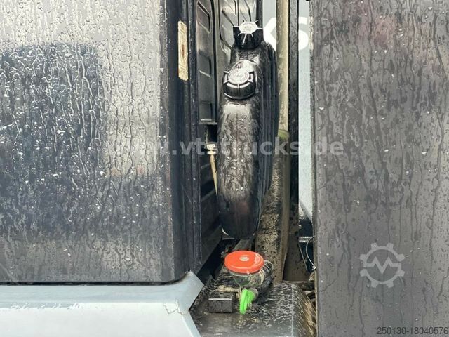 Машина за чистење патишта MAN Kehrmaschine Bucher Schörling Blatt Federung