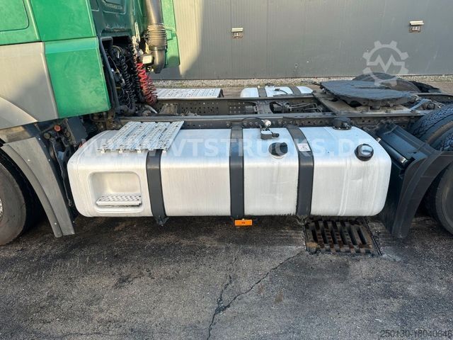 Yüksek hacimli çekici MERCEDES-BENZ 1836 LSNRL Euro6 4x2 Voll-Luft *Motorschaden*