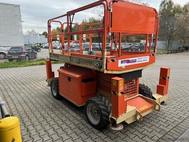 Scissor lift JLG 260MRT