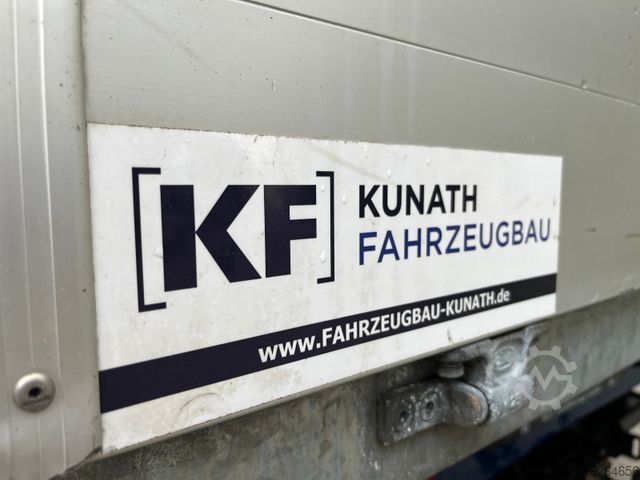 Curtain sider van VOLKSWAGEN CRAFTER PRITSCHE DoKa 4M. DIFF. SPERRE AUTOMATIK