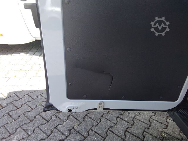 קראוון/קמפר Fiat Weinsberg Carabus 600 K | 4 Posti Letto | Completamente Attrezzato