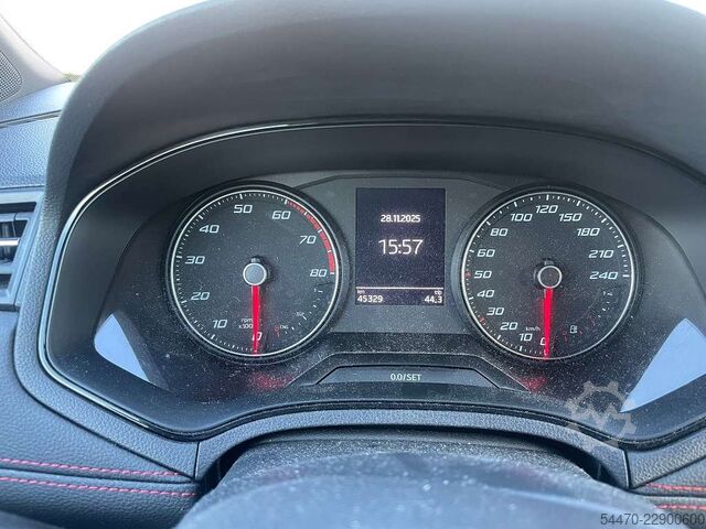  SEAT ARONA TGI FR
