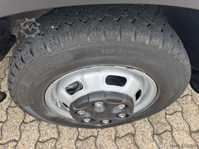 Фургон-рефрижератор IVECO Daily 35C14 Tiefkühlkoffer mit LBW **Carrier***